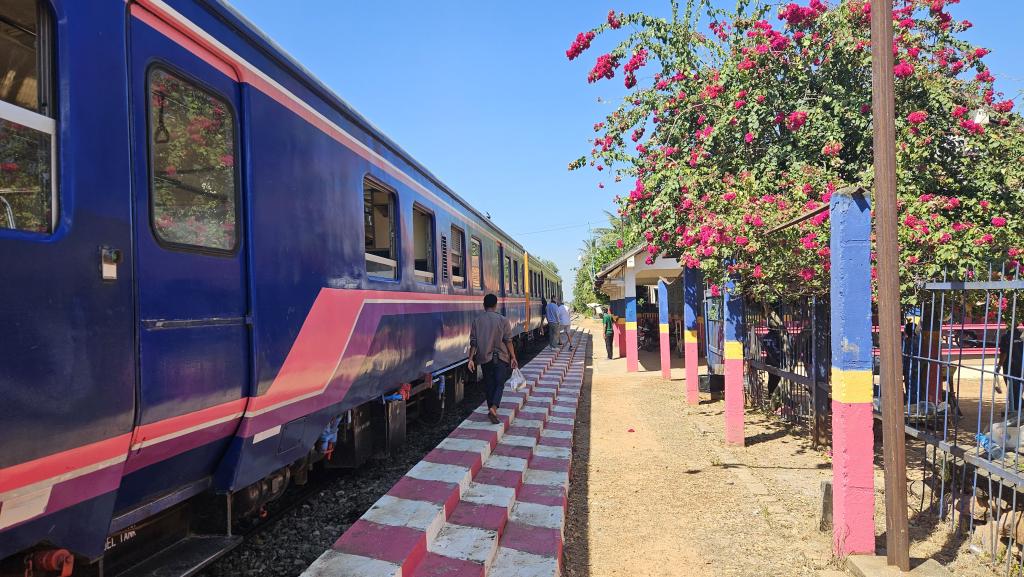 037 Zug nach Battambang