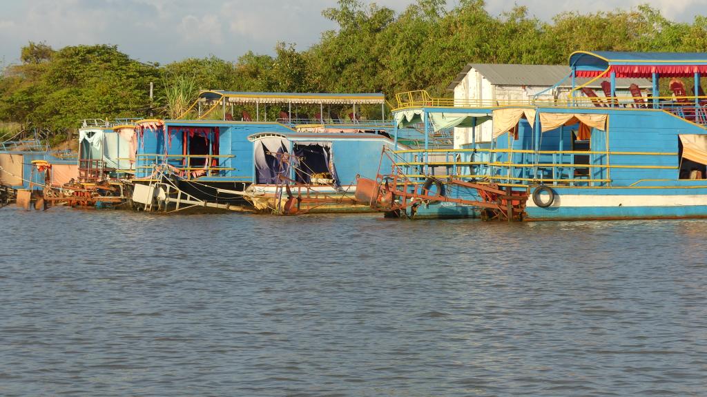 177 Chong Kneas Floating Village